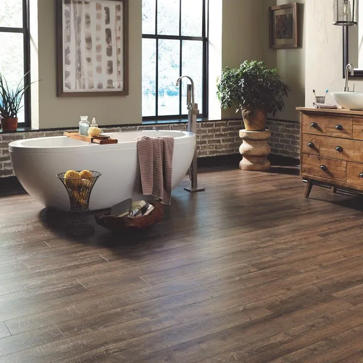 Home Decorators Collection Fincrest Brown Oak 12 mm Thick x 6-1/16 in. Wide x 50-2/3 in. Length Laminate Flooring (682.8 sq. ft. / pallet), photo 21 of 24