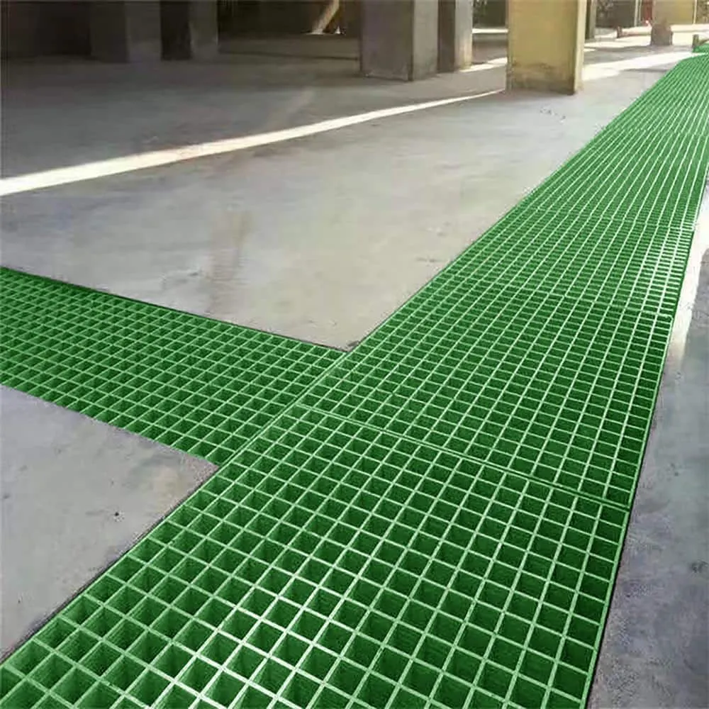Wellco 1.5 in. x 1.5 in. x 1 in., 2 ft. x 2 ft., Fiberglass Molded Grating Composite for Outdoor Drain Cover Deck Tile in Green, photo 3 of 5