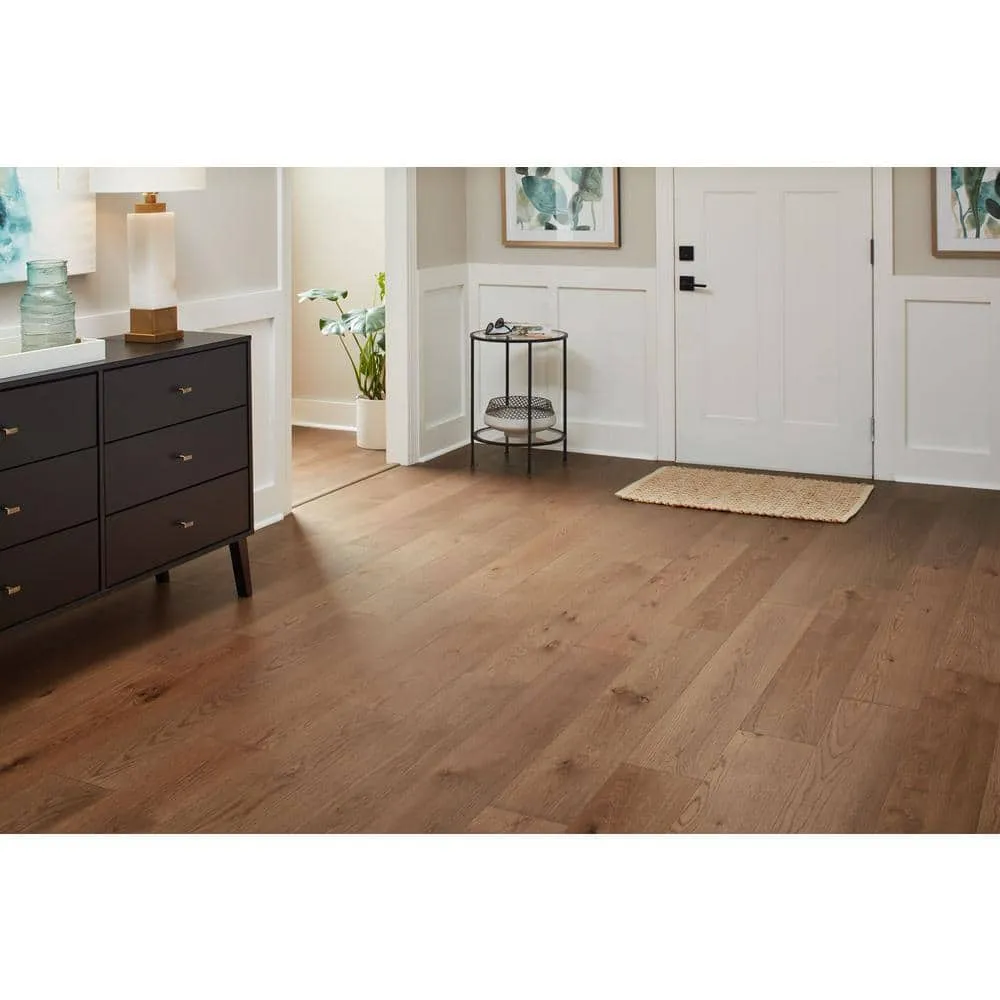 Pergo Defense+ Hadlock Harbor Oak 3/8 in. T x 7.5 in. W Click Lock W Brushed Engineered Hardwood Flooring (24.54 sq. ft./Case), photo 3 of 15