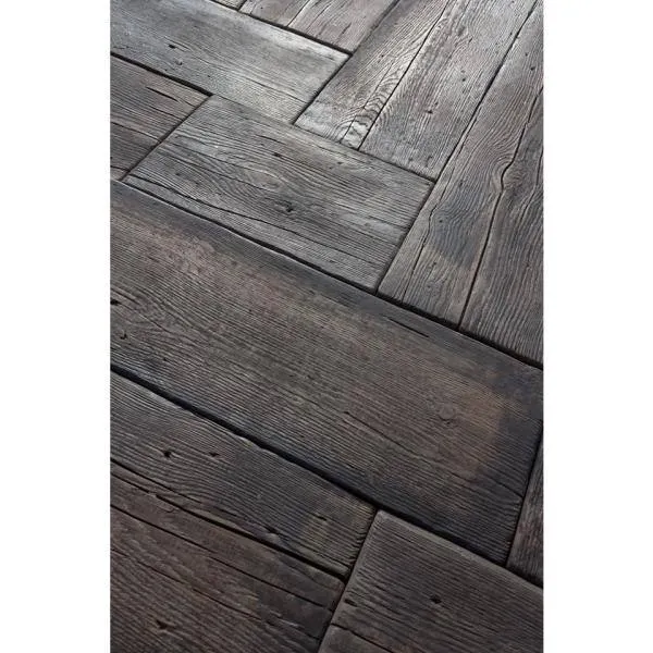 Silver Creek Stoneworks Barn Plank 23.375 in. x 9.75 in. x 2 in. Mahogany Concrete Paver (20-Piece/31.8 sq. ft./Pallet), photo 2 of 3