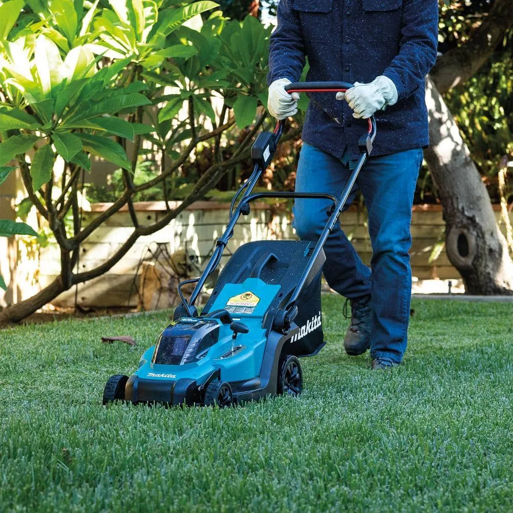 Makita 13 in. 18V LXT Lithium-Ion Cordless Walk Behind Push Lawn Mower Kit (4.0Ah), photo 9 of 10