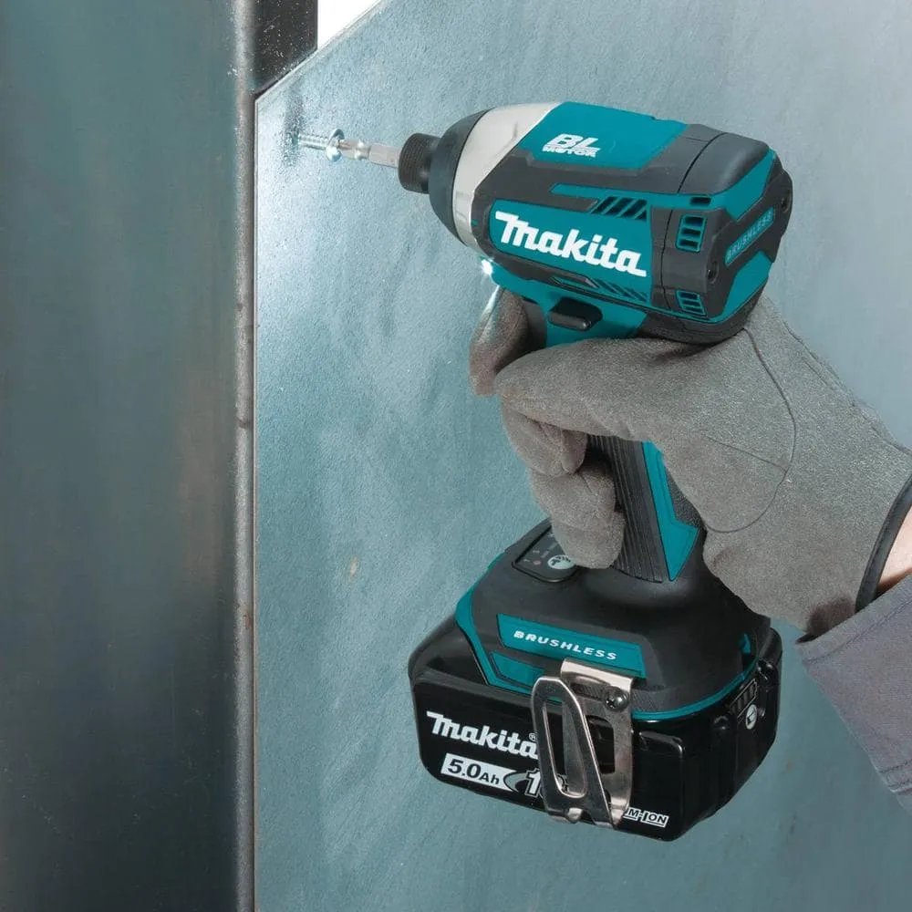 Makita 18V LXT Lithium-Ion Brushless Cordless Combo Kit (Hammer Drill/ Impact Driver/ Circular Saw/ Flashlight) 5.0Ah, photo 13 of 13