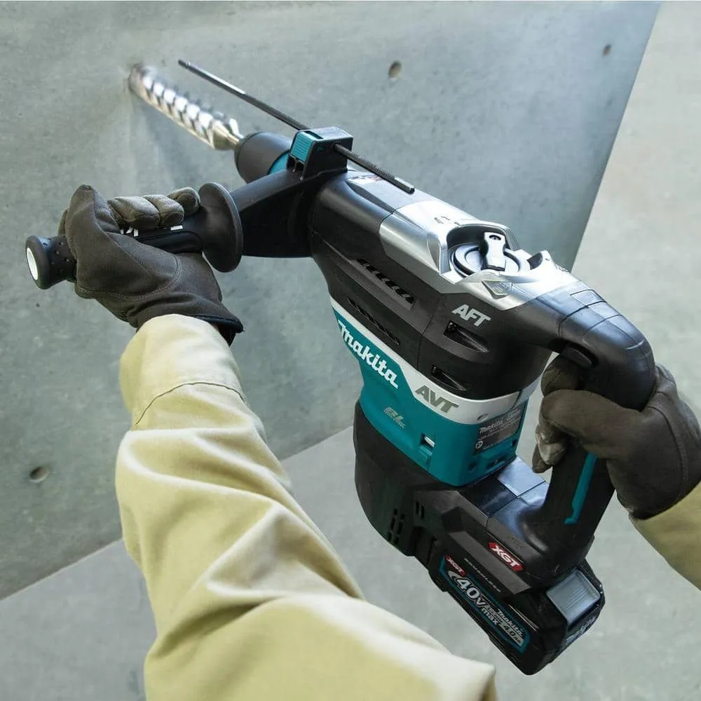 Makita 40V Max XGT Brushless Cordless 1-9/16 in. AVT Rotary Hammer Kit, AFT, AWS Capable (4.0Ah), photo 4 of 15