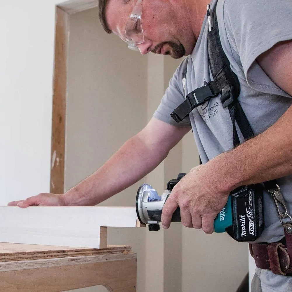 Makita 5.0 Ah 18V LXT Lithium‑Ion Brushless Cordless Compact Router Kit with Bonus Cordless Jig Saw, photo 5 of 8