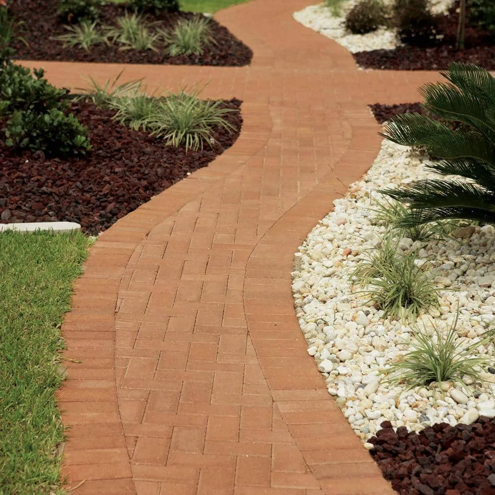 Pavestone Holland 7.87 in. L x 3.94 in. W x 1.77 in. H 45 mm Terra Cotta Concrete Paver (672-Piece/145 sq. ft./Pallet), photo 2 of 5