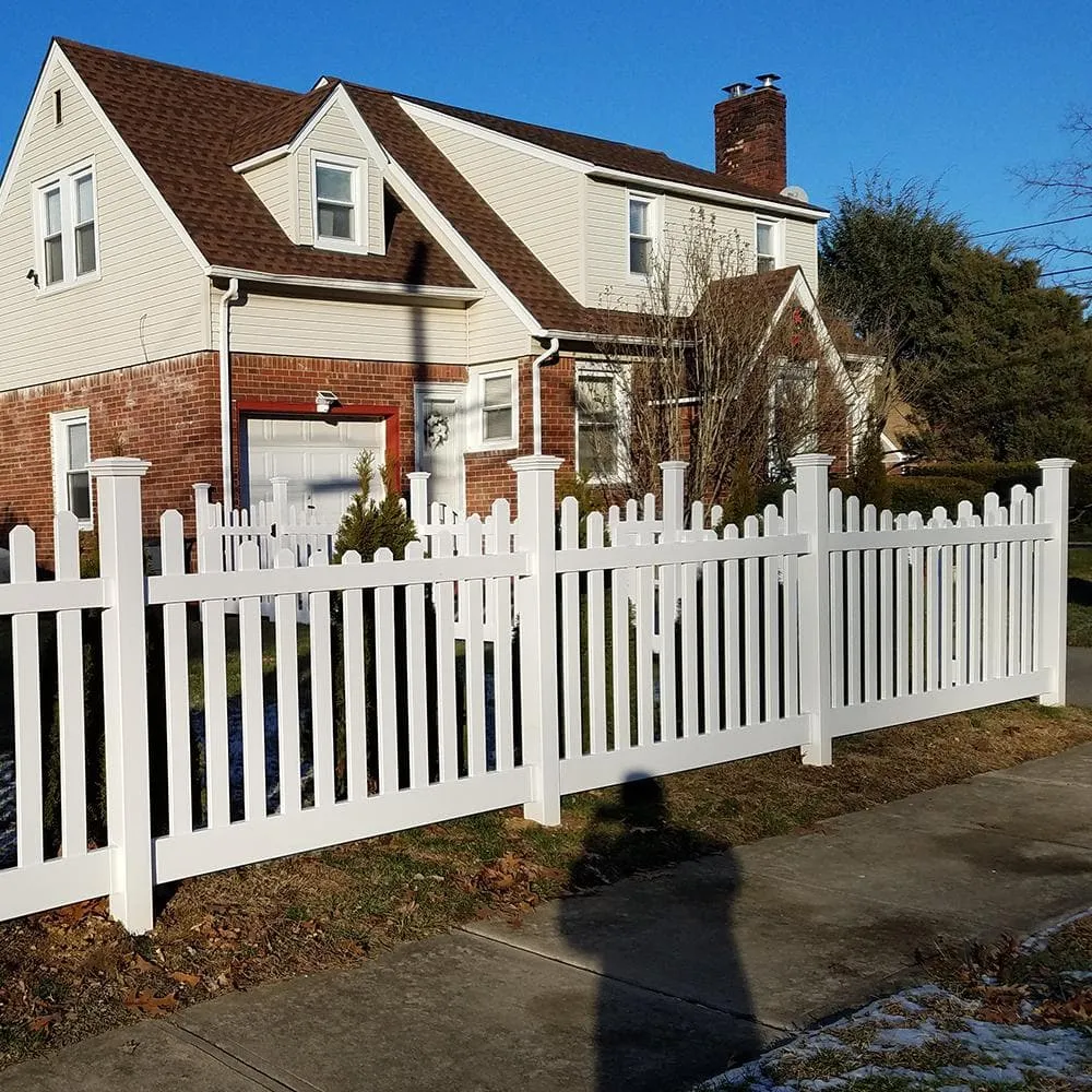 Weatherables 4 ft. H x 124 ft. L Picket Dog Ear Scalloped Hampshire White Vinyl Complete Top Fence Project Pack, photo 6 of 6