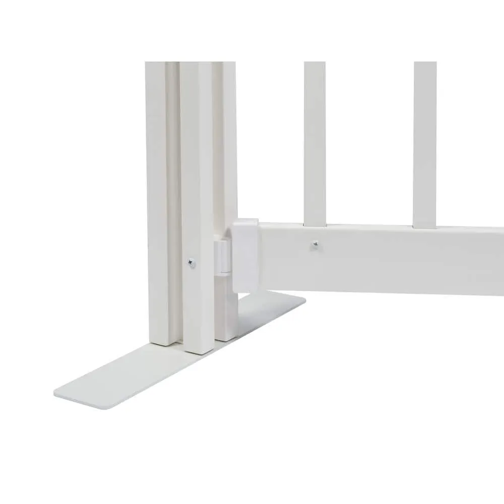 Zippity Outdoor Products 3.2 ft. H x 5.5 ft. W Kensington Hinged White Vinyl Spaced Picket Portable Event Fence Kit, photo 9 of 9
