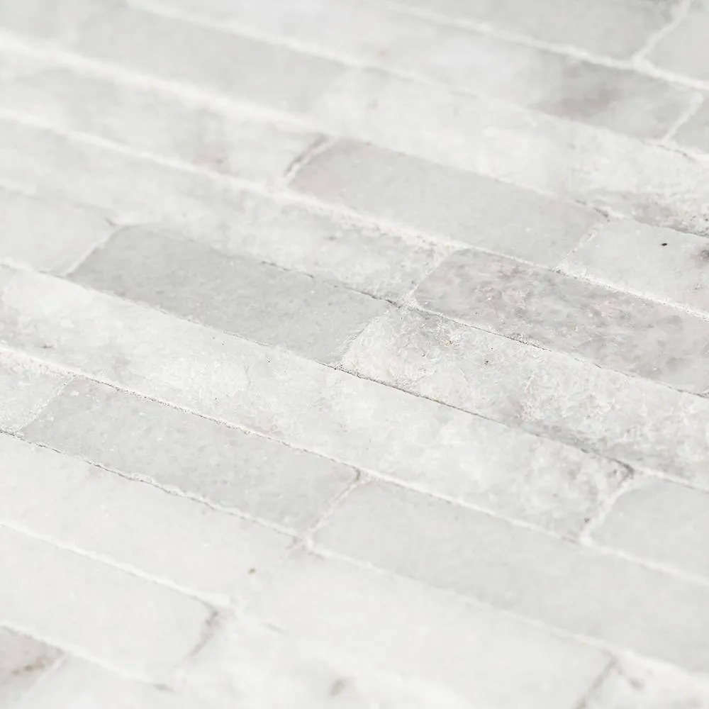 Jeffrey Court Churchill White Split Face 11.75 in. x 12.625 in. x 13 mm Splitface Textured Marble Mosaic Tile, photo 3 of 6