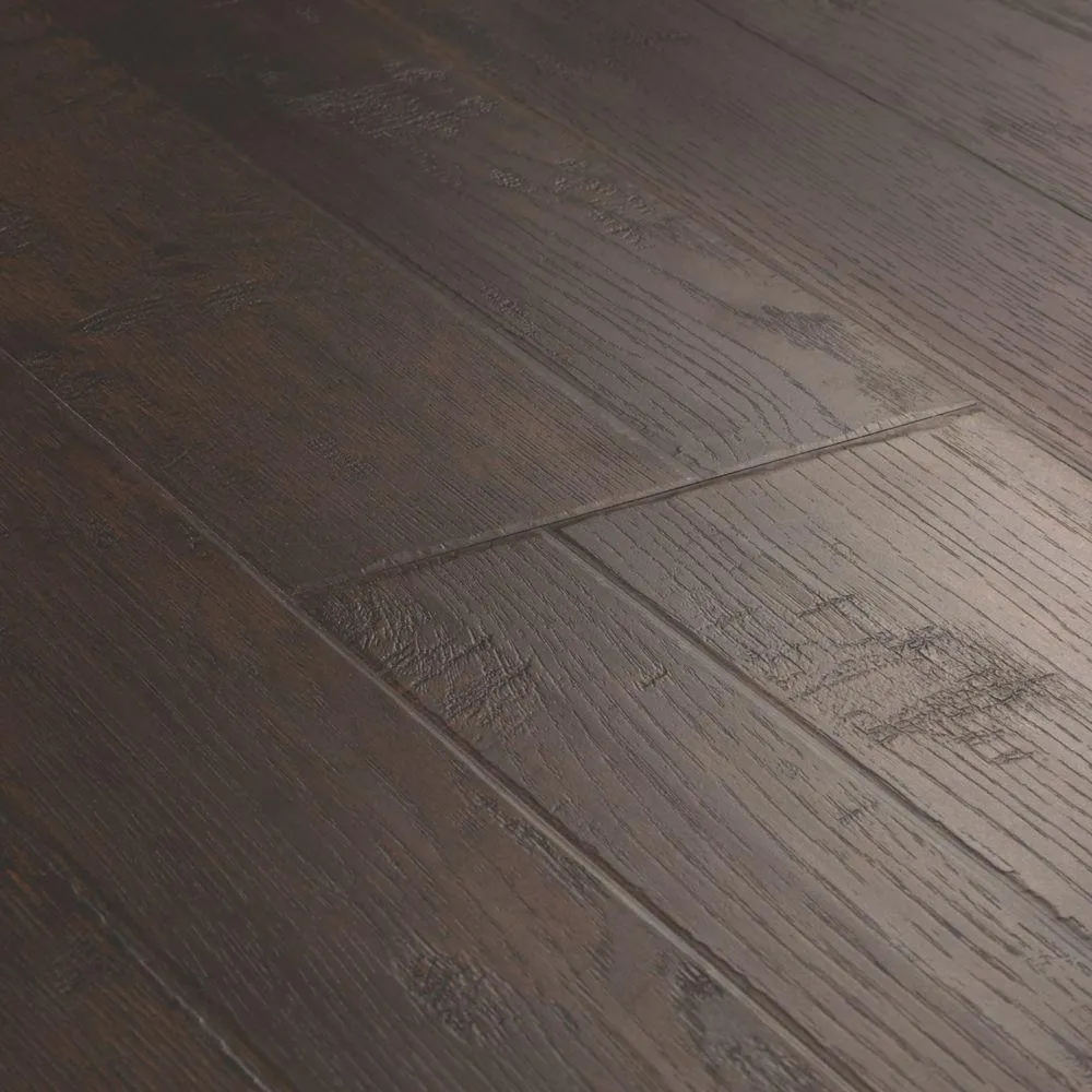 Pergo Outlast+ Waterproof Molasses Maple 10 mm T x 6.14 in. W x 47.24 in. L Laminate Flooring (16.12 sq. ft. / case), photo 7 of 11
