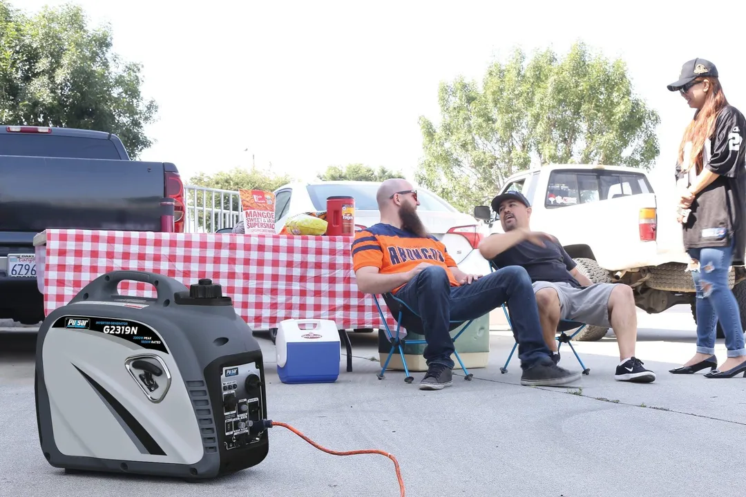 Pulsar 2300 peak watts/1800 running watts Portable Gas-Powered Quiet Inverter Generator with USB Port, photo 6 of 6