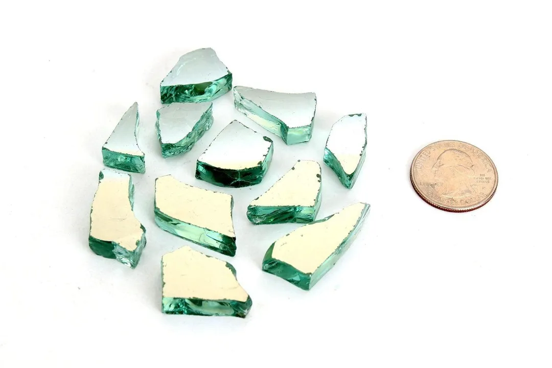 Blue Ridge Brand Fire Pit Glass - Green Reflective Fire Glass 1/2" - Reflective Fire Pit Glass Rocks - Blue Ridge Brand™ Reflective Glass for Fireplace and Landscaping 3, 5, 10, 20, 50 Pounds, photo 3 of 6