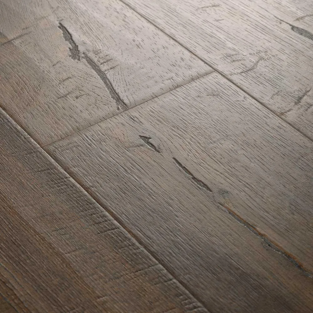 Pergo Outlast+ Waterproof Java Scraped Oak 10 mm T x 6.14 in. W x 47.24 in. L Laminate Flooring (451.36 sq. ft. / pallet), photo 2 of 11
