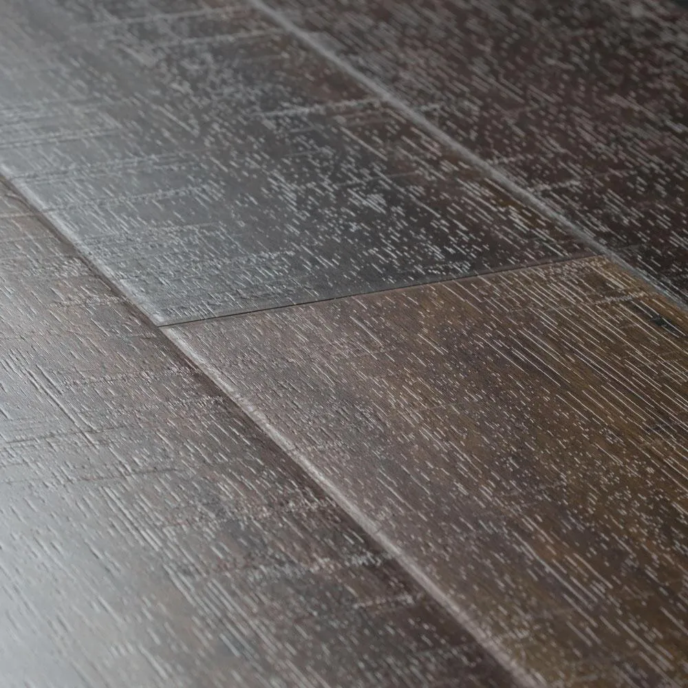 Pergo Outlast+ Waterproof Chestnut Brown 10 mm T x 6.14 in. W x 47.24 in. L Laminate Flooring (16.12 sq. ft. / case), photo 3 of 13