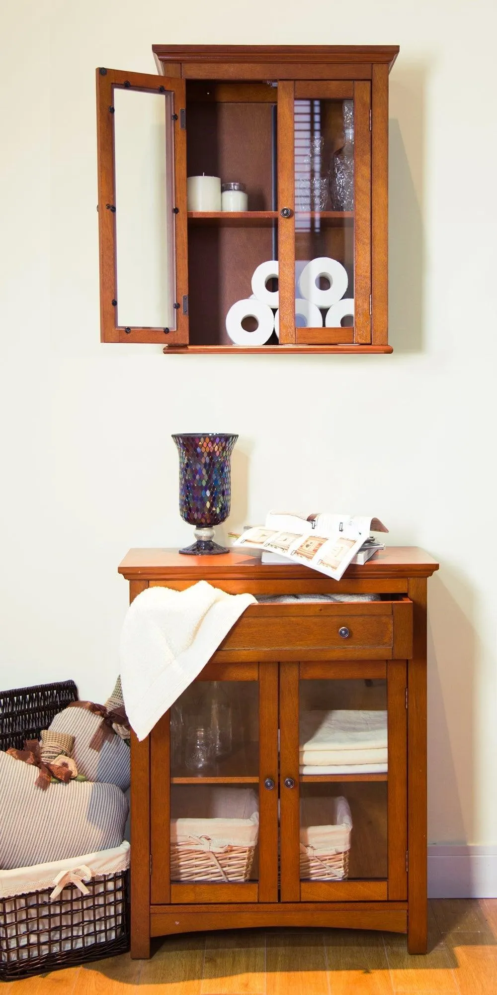 Glitzhome 32"H Wooden Shelved Floor Storage Cabinet with 1 Drawer and Double Doors, photo 4 of 4