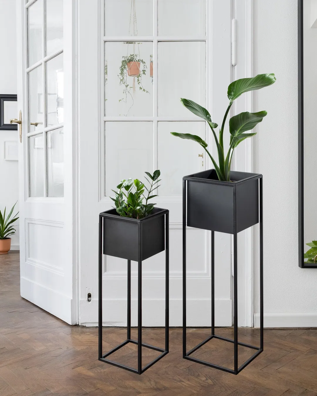 Kate and Laurel Palade Modern Indoor Plant Stand, Set of 2, Black, Chic Metal Indoor Planter, photo 7 of 7