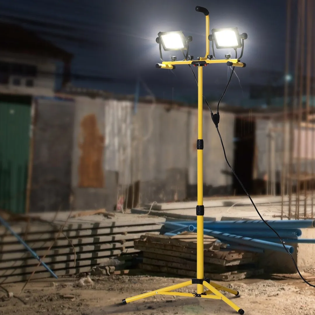 HOMCOM 8,000 Lumen LED Work Lights Dual Head Weather Resistant with Tripod Stand, photo 2 of 10