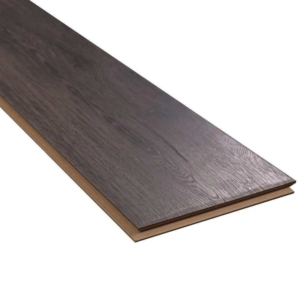 Pergo Outlast+ Waterproof Thornbury Oak 10 mm T x 7.48 in. W x 47.24 in. L Laminate Flooring (19.63 sq. ft. / case), photo 9 of 10