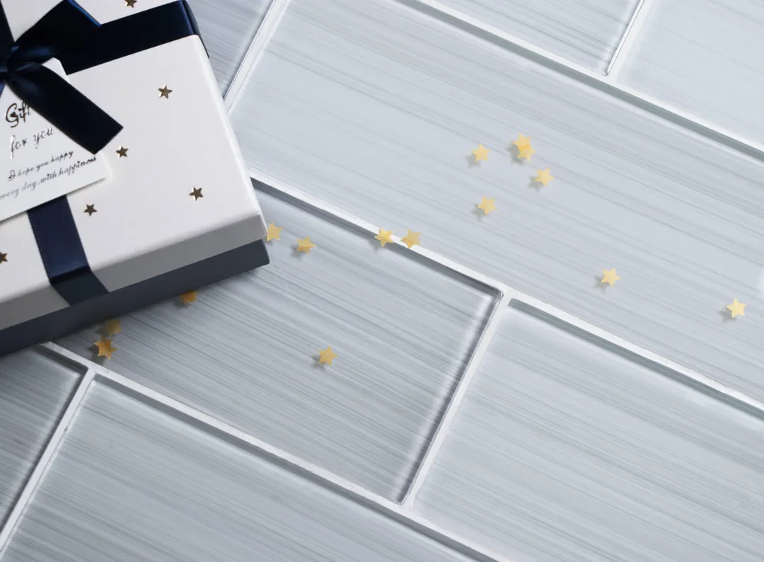 WS Tiles - Hand Painted White 4 in. x 12 in. Individual Glass Subway Wall Tile (5 sq. ft / Case), photo 3 of 4