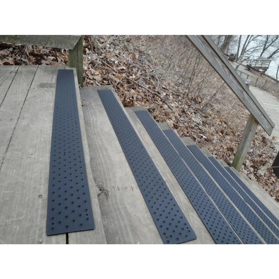 Handi-Treads 3.75 in. W X 30 in. L Powder Coated Black Aluminum Stair Tread, photo 3 of 3