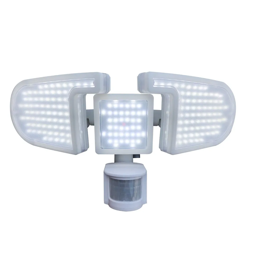 Nature Power (22245) 205 Integrated LED White Triple Head Outdoor Solar Motion Activated Light, photo 3 of 12