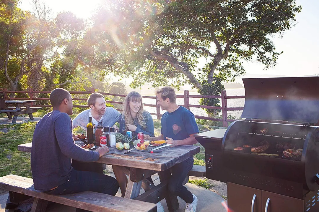 Z Grills Wood Pellet Grill & Smoker with Patio Cover, 7 in 1- Grill,700 Cooking Area, Roast, Sear, Bake,Smoke, Braise and BBQ with Electric Digital Controls for Outdoor, photo 10 of 11