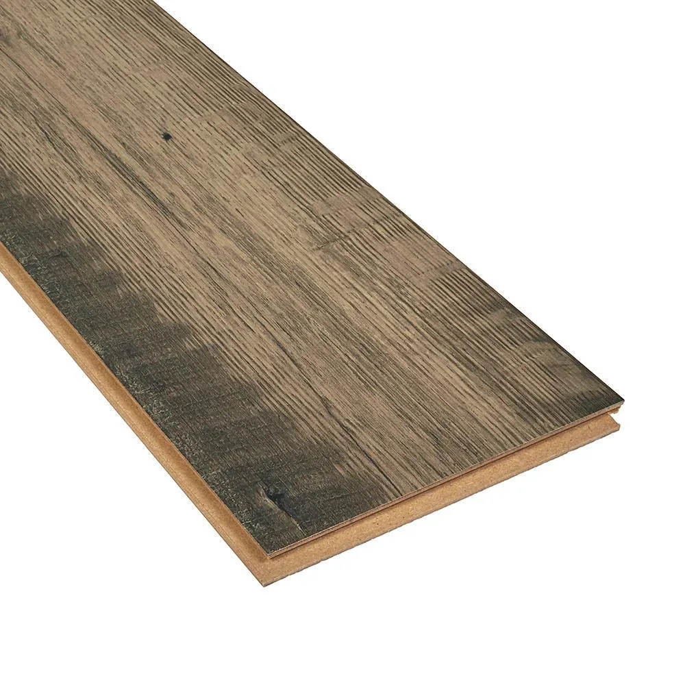 Pergo Outlast+ Waterproof Rutherford Autumn Oak 10 mm T x 7.48 in. W x 47.24 in. L Laminate Flooring (19.63 sq. ft. / case), photo 2 of 24