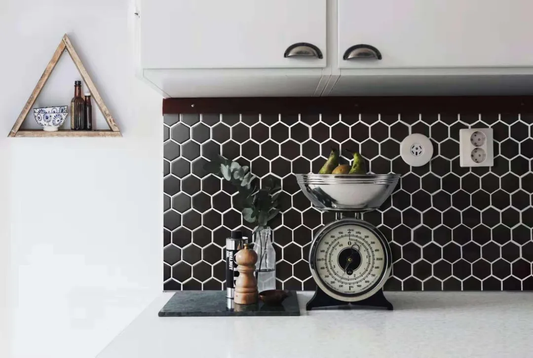 WS Tiles - Value Matte Black 10.5 in. x 10.5 in. Porcelain 2" Hexagon Mosaic Floor & Wall Tile (9 sq. ft / Case), photo 4 of 7