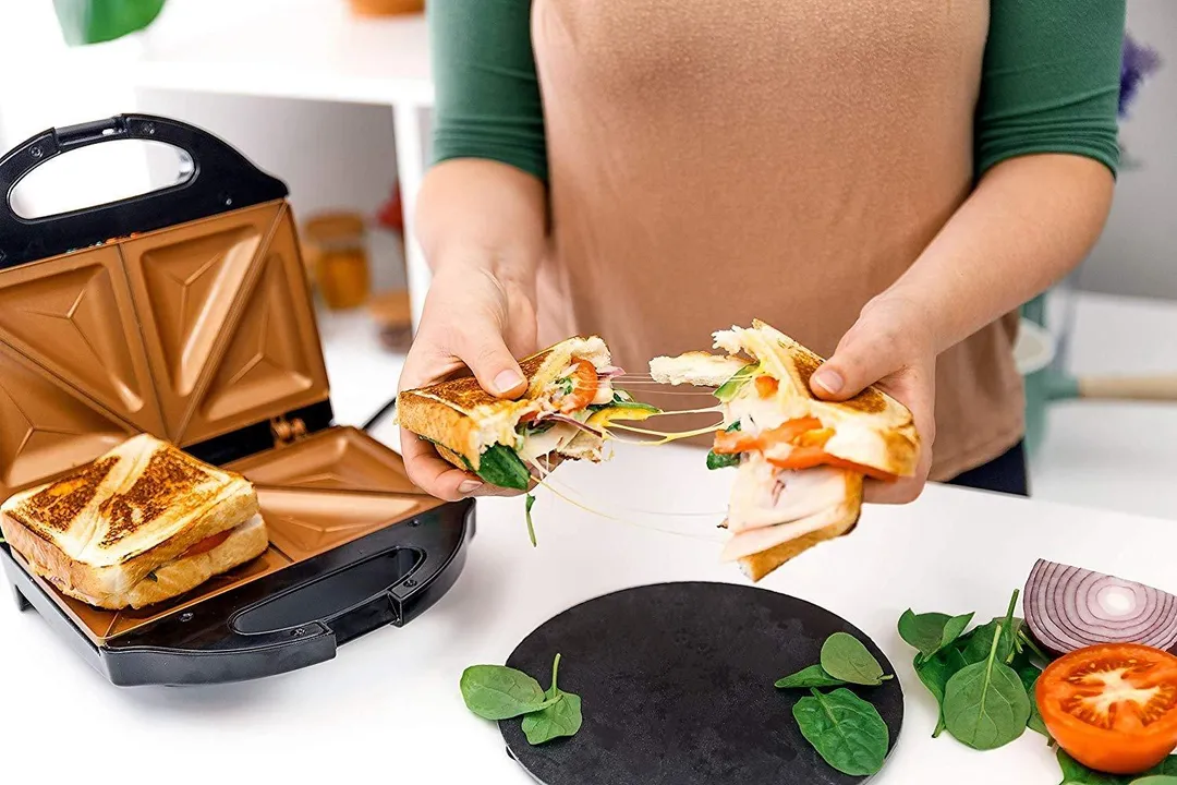 Gotham Steel Sandwich Maker, Toaster and Electric Panini Grill with Ultra Nonstick Copper Surface - Makes 2 Sandwiches in Minutes with Virtually No Clean Up, with Easy Cut Edges and Indicator Lights, photo 4 of 8
